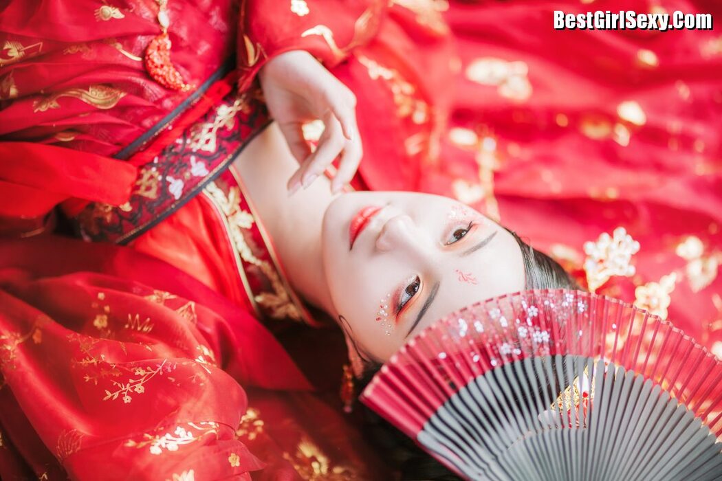 YiTuYu艺图语 Vol.4101 Qi Luo Sheng De Xiao Su Su