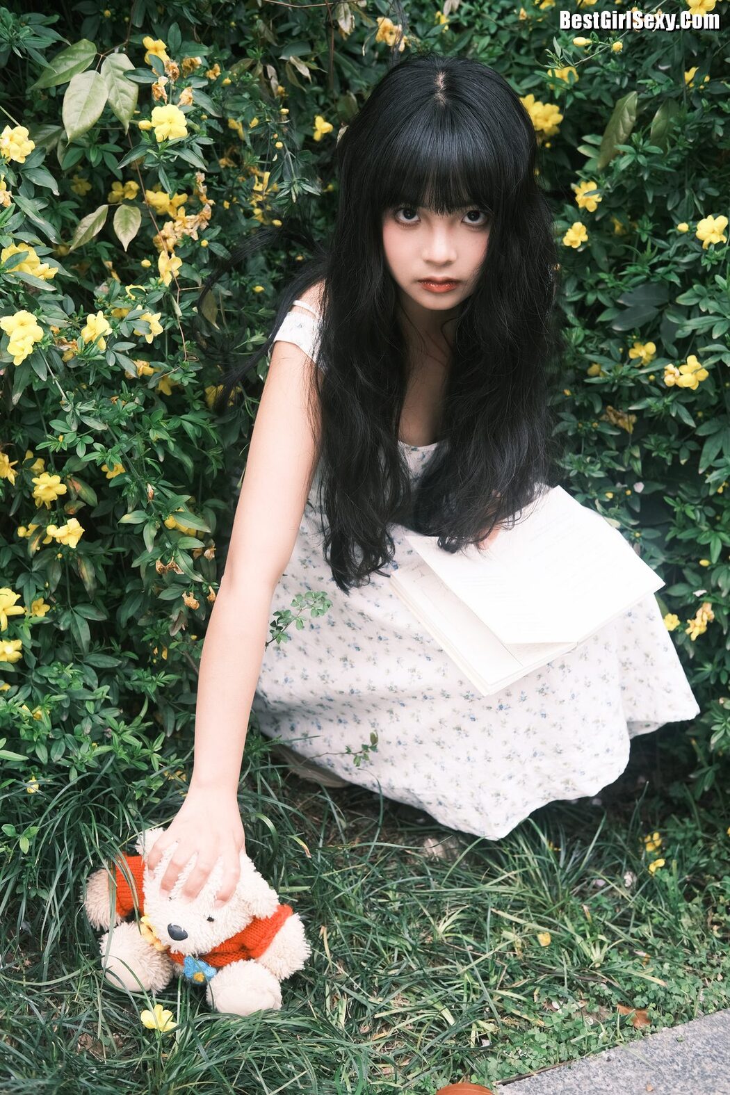 YiTuYu艺图语 Vol.4090 Zhi Yuan