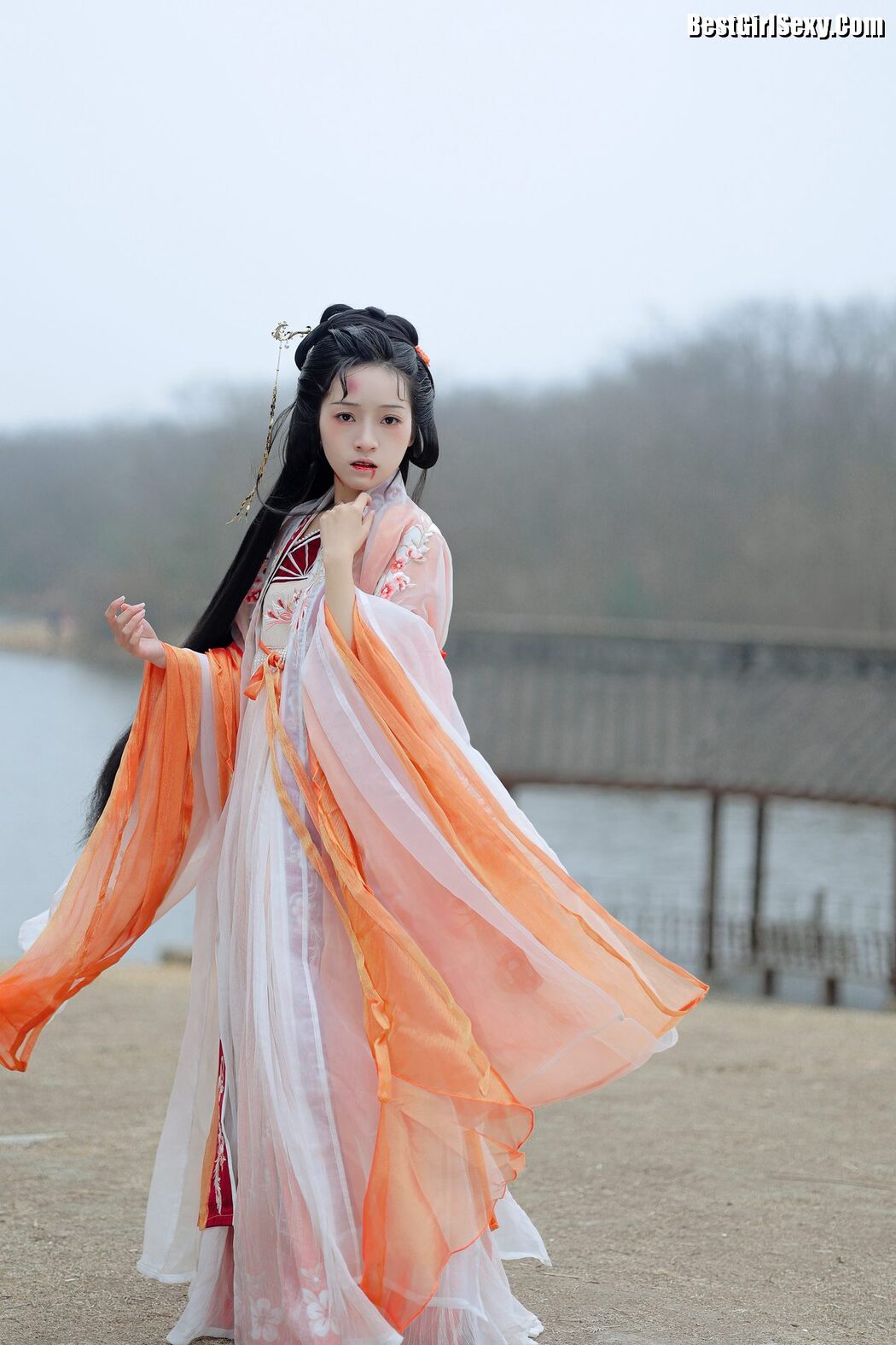 YiTuYu艺图语 Vol.4048 Jun Yin Lan
