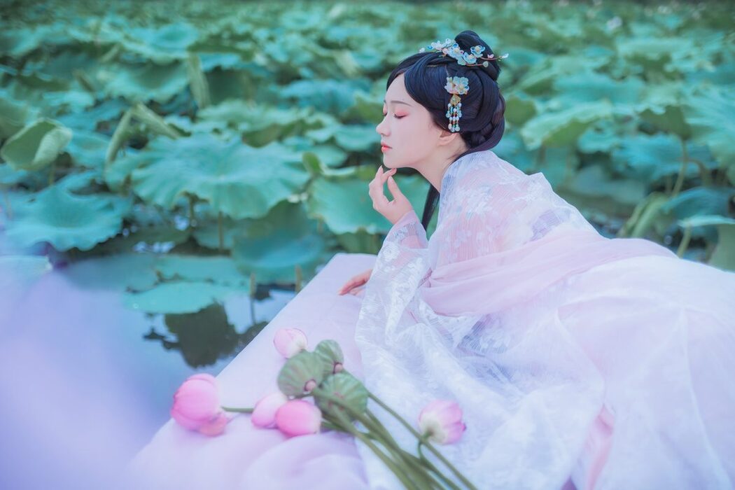 YiTuYu艺图语 Vol.4138 Qi Luo Sheng De Xiao Su Su