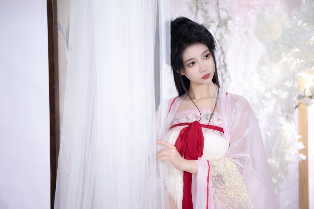 YiTuYu艺图语 Vol.4146 Qi Luo Sheng De Xiao Su Su