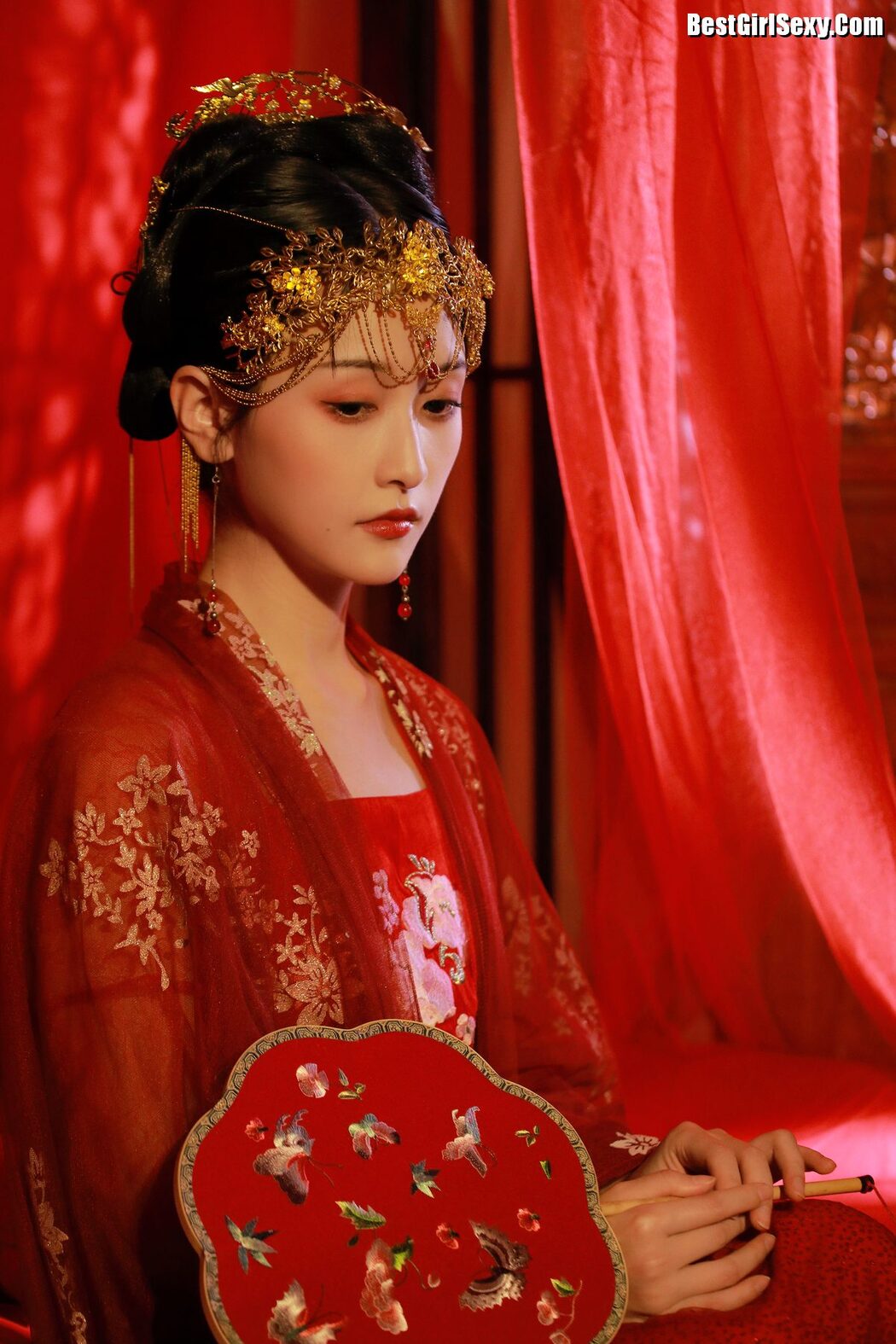 YiTuYu艺图语 Vol.4041 Bu Ji Pie