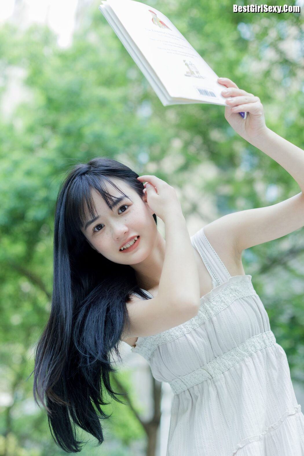 YiTuYu艺图语 Vol.4045 Xiao Yi Mei Mei Cute