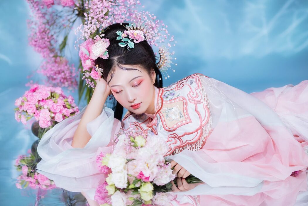 YiTuYu艺图语 Vol.4153 Pei Pei