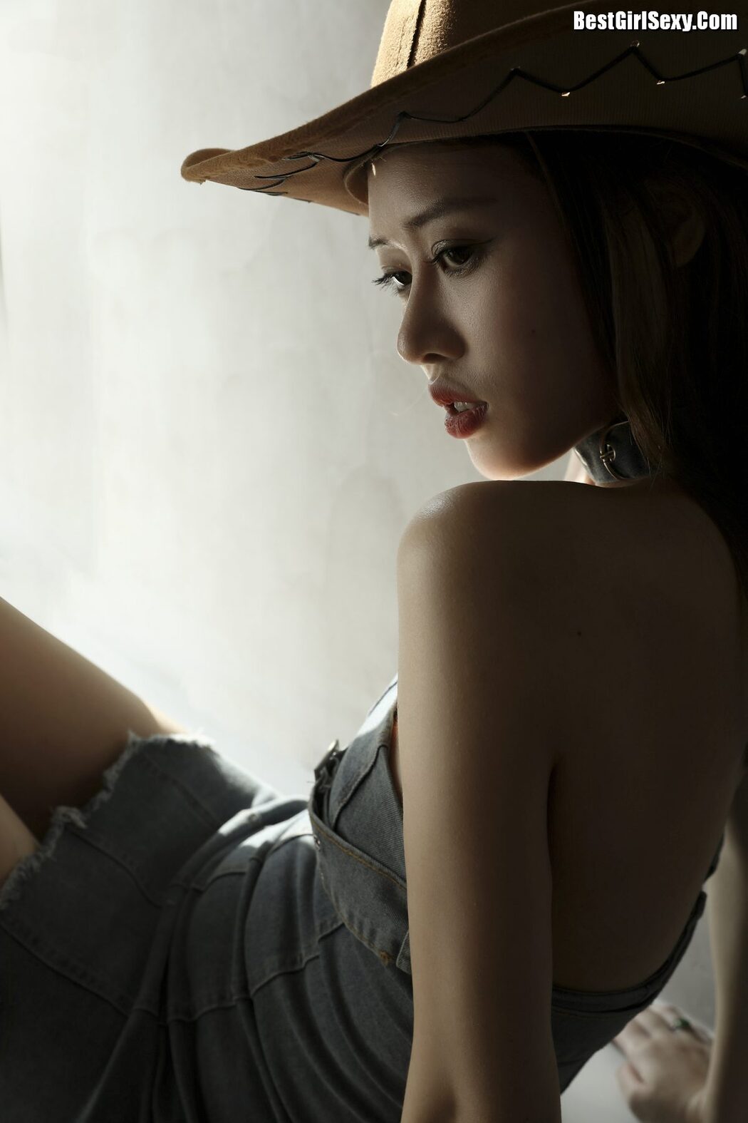 YiTuYu艺图语 Vol.4106 Chenaling_cl