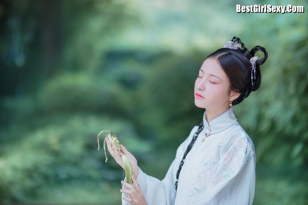 YiTuYu艺图语 Vol.4113 Pei Pei