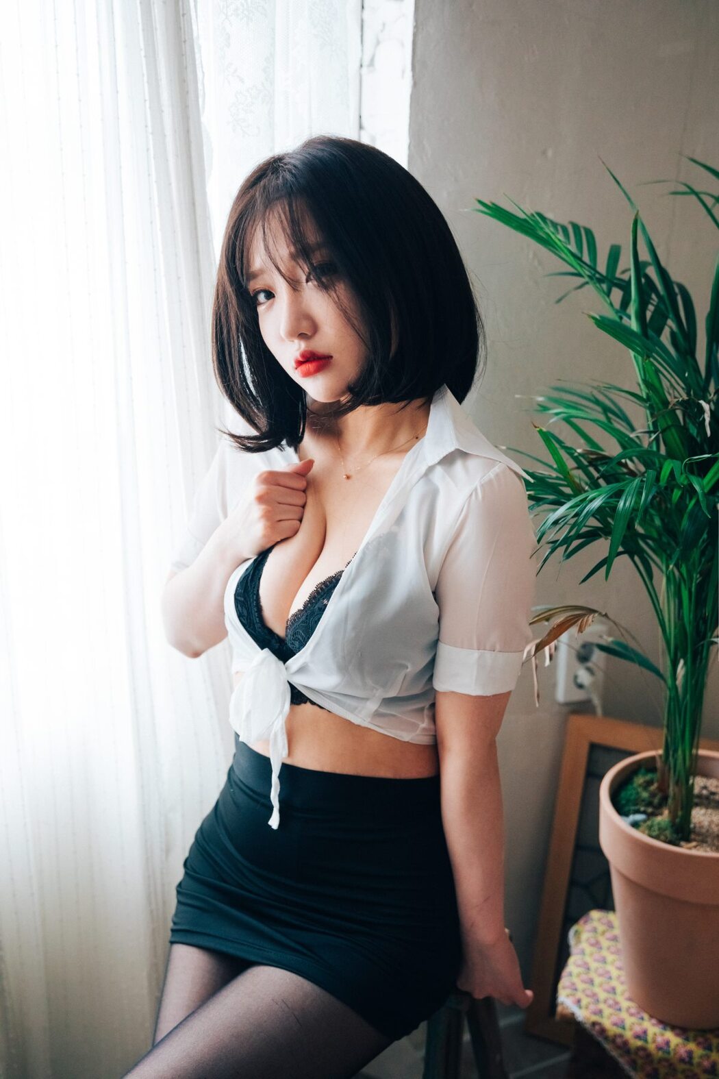 Loozy Officegirls Vacation Vol.1 Son Ye-Eun 손예은