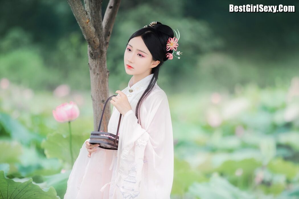 YiTuYu艺图语 Vol.4121 Qi Luo Sheng De Xiao Su Su