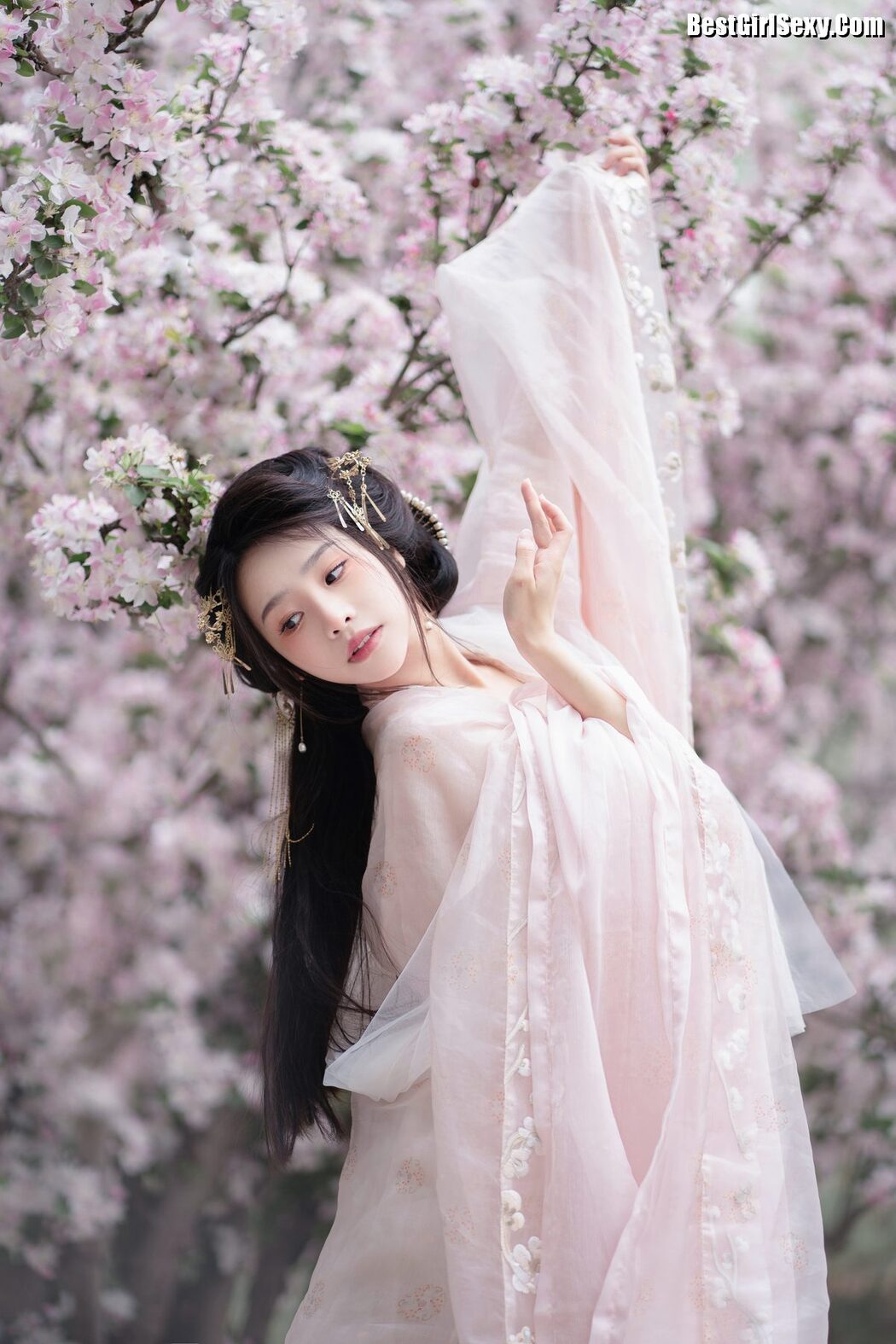 YiTuYu艺图语 Vol.4047 Xiao Gan Gan XX