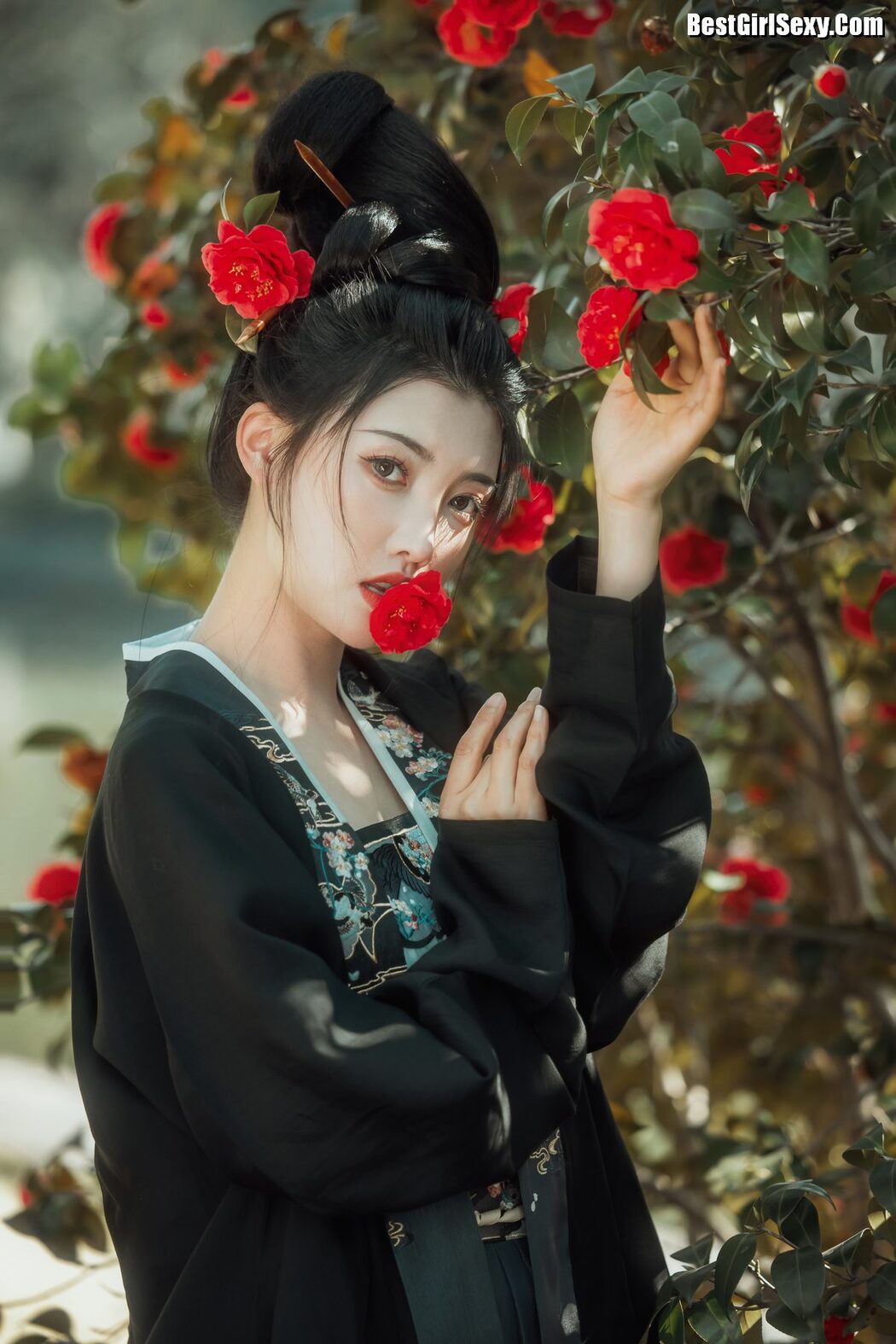YiTuYu艺图语 Vol.4004 Su Su