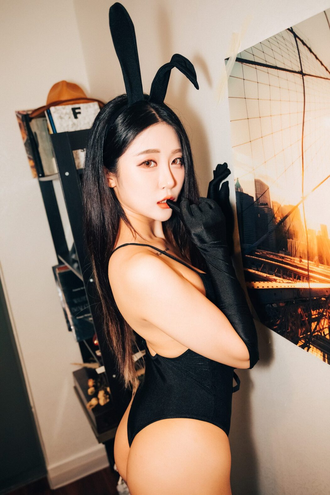 Loozy Bomi 보미 – Roomate