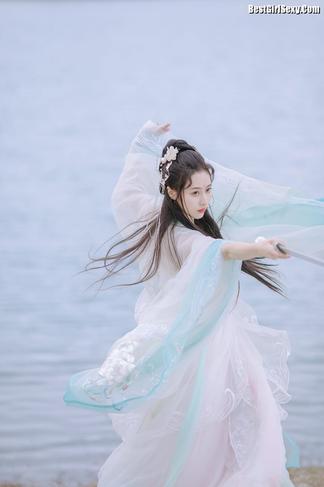 YiTuYu艺图语 Vol.4105 Chu Yuan Yuan