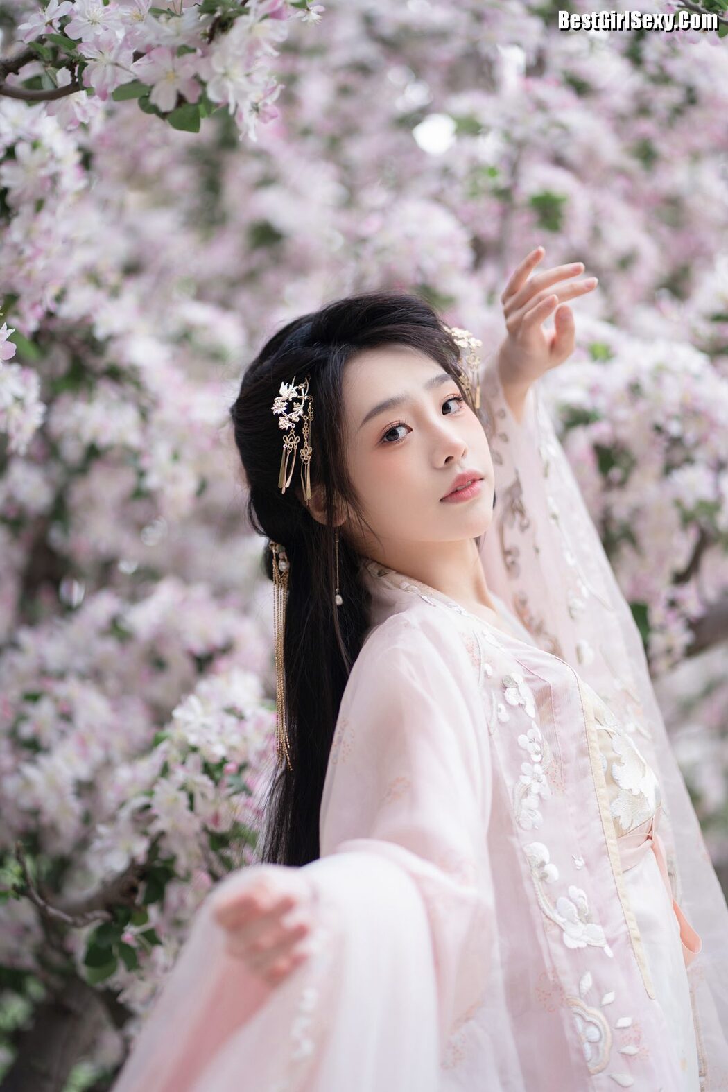 YiTuYu艺图语 Vol.4047 Xiao Gan Gan XX