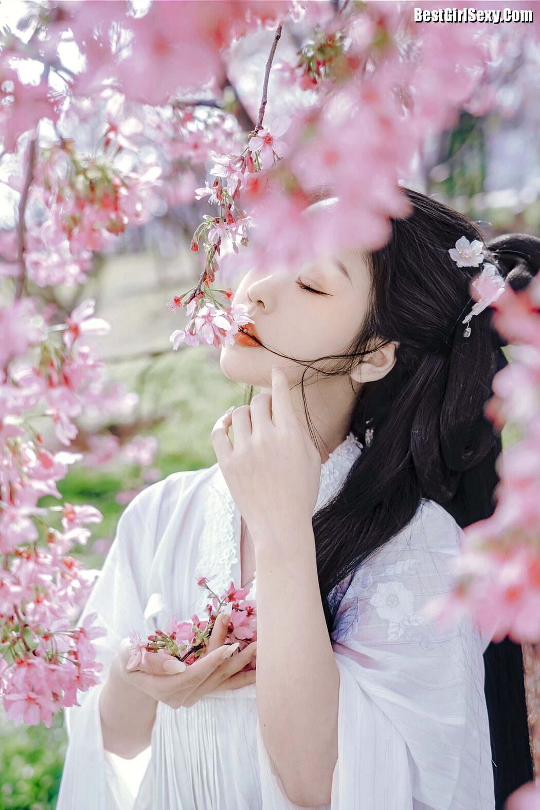YiTuYu艺图语 Vol.4017 Miao Cui Jiao