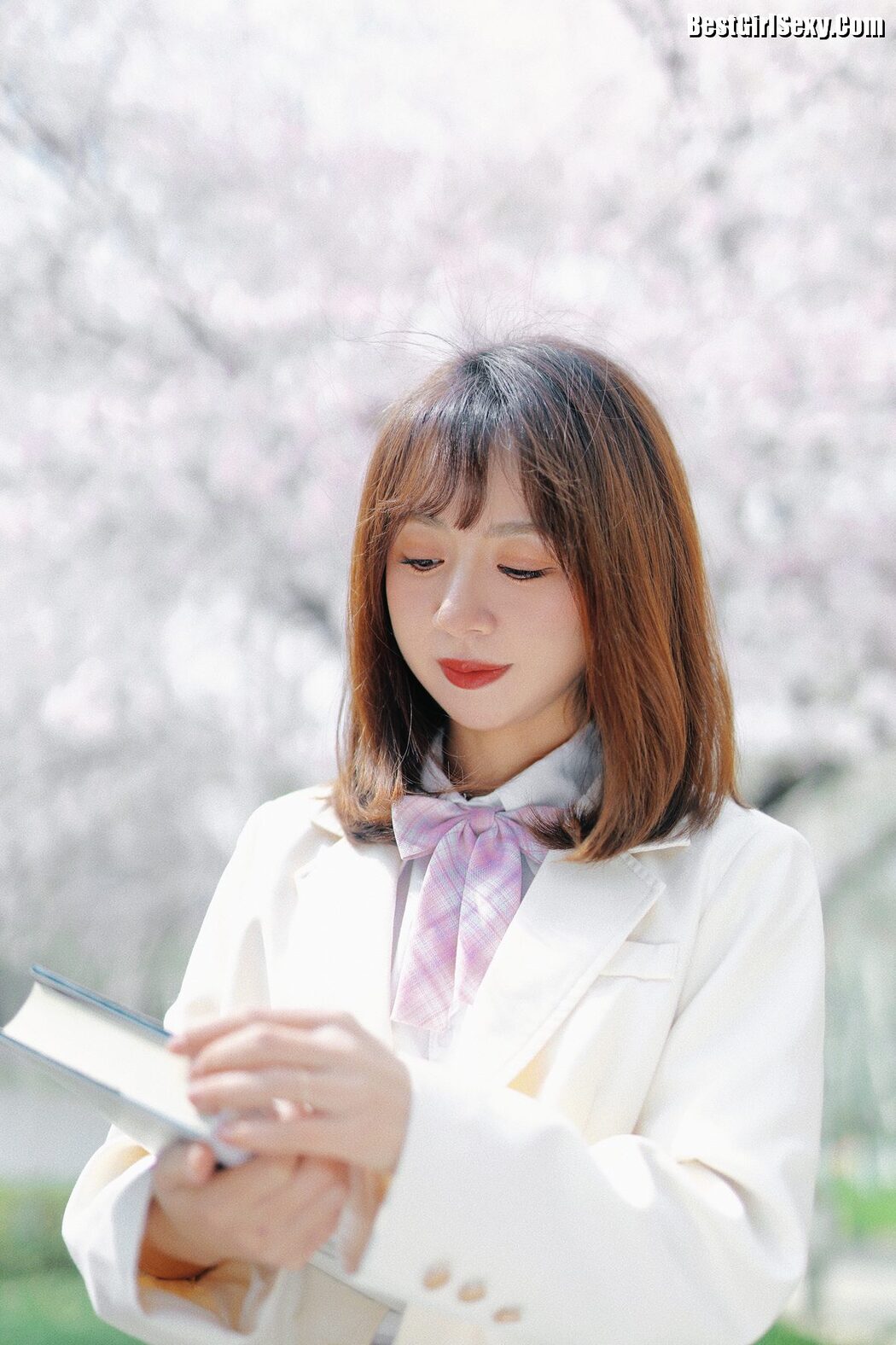 YiTuYu艺图语 Vol.4065 Meng Yi Yi