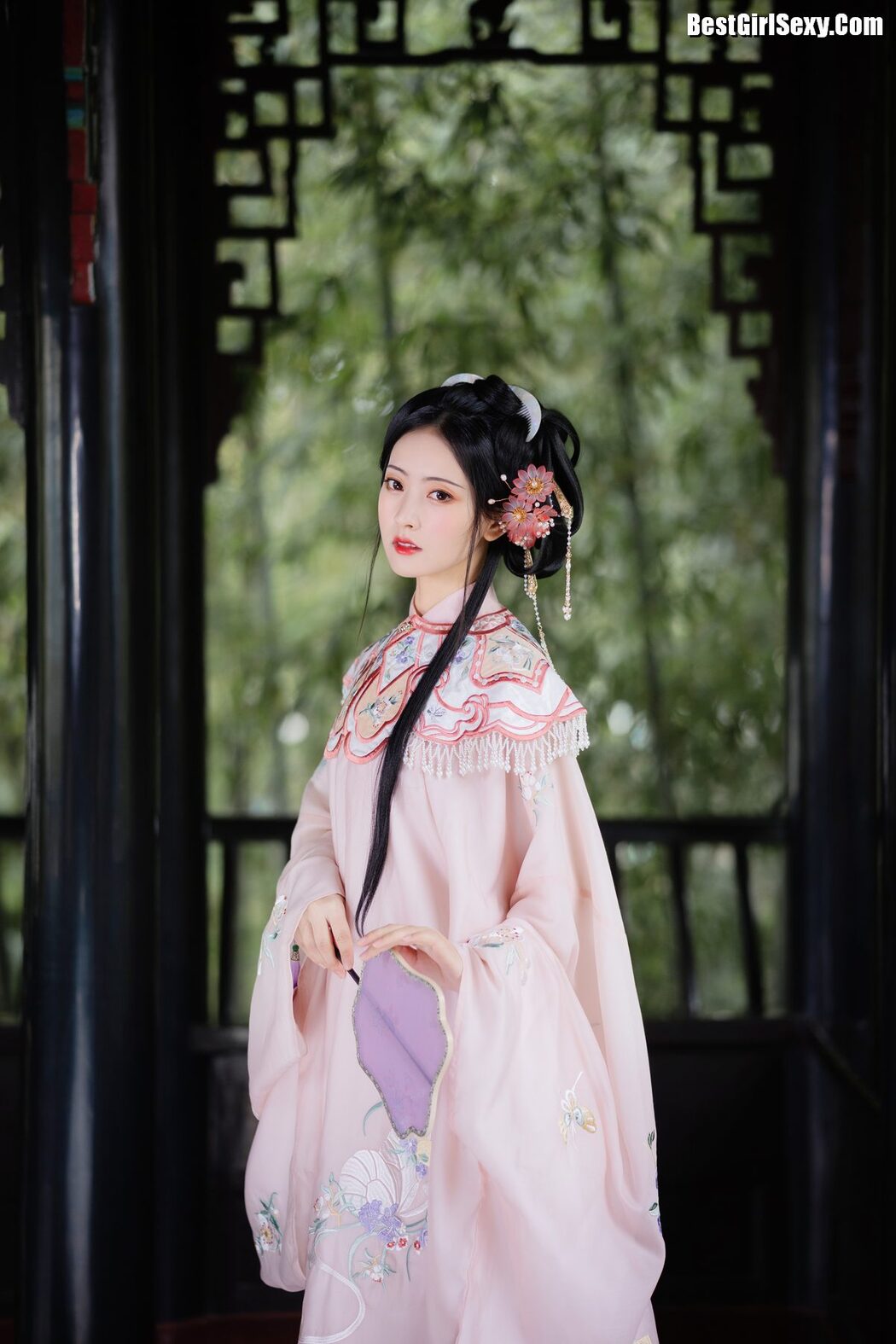 YiTuYu艺图语 Vol.4107 Lin Aki Nai
