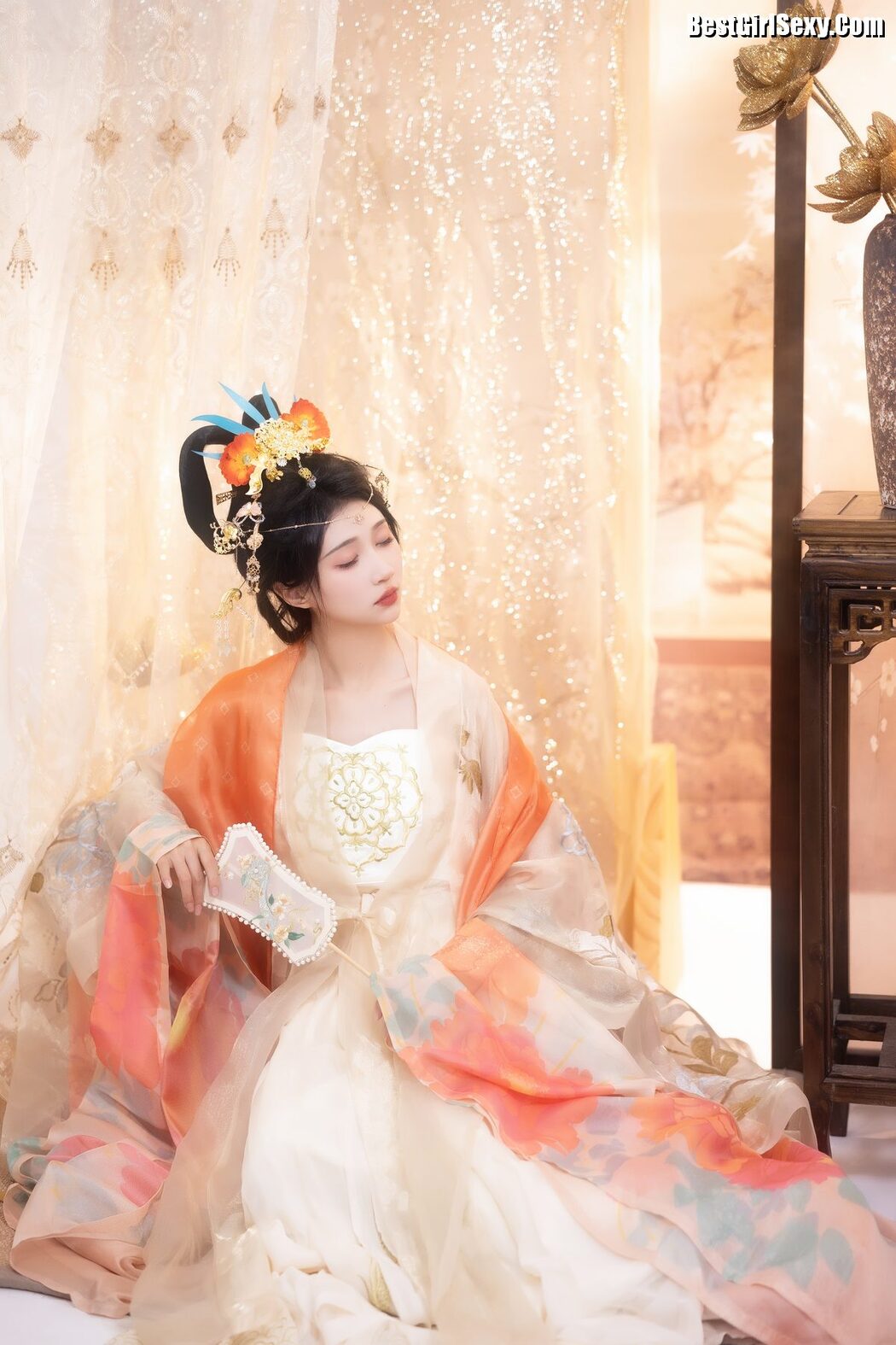 YiTuYu艺图语 Vol.4005 Qi Luo Sheng De Xiao Su Su