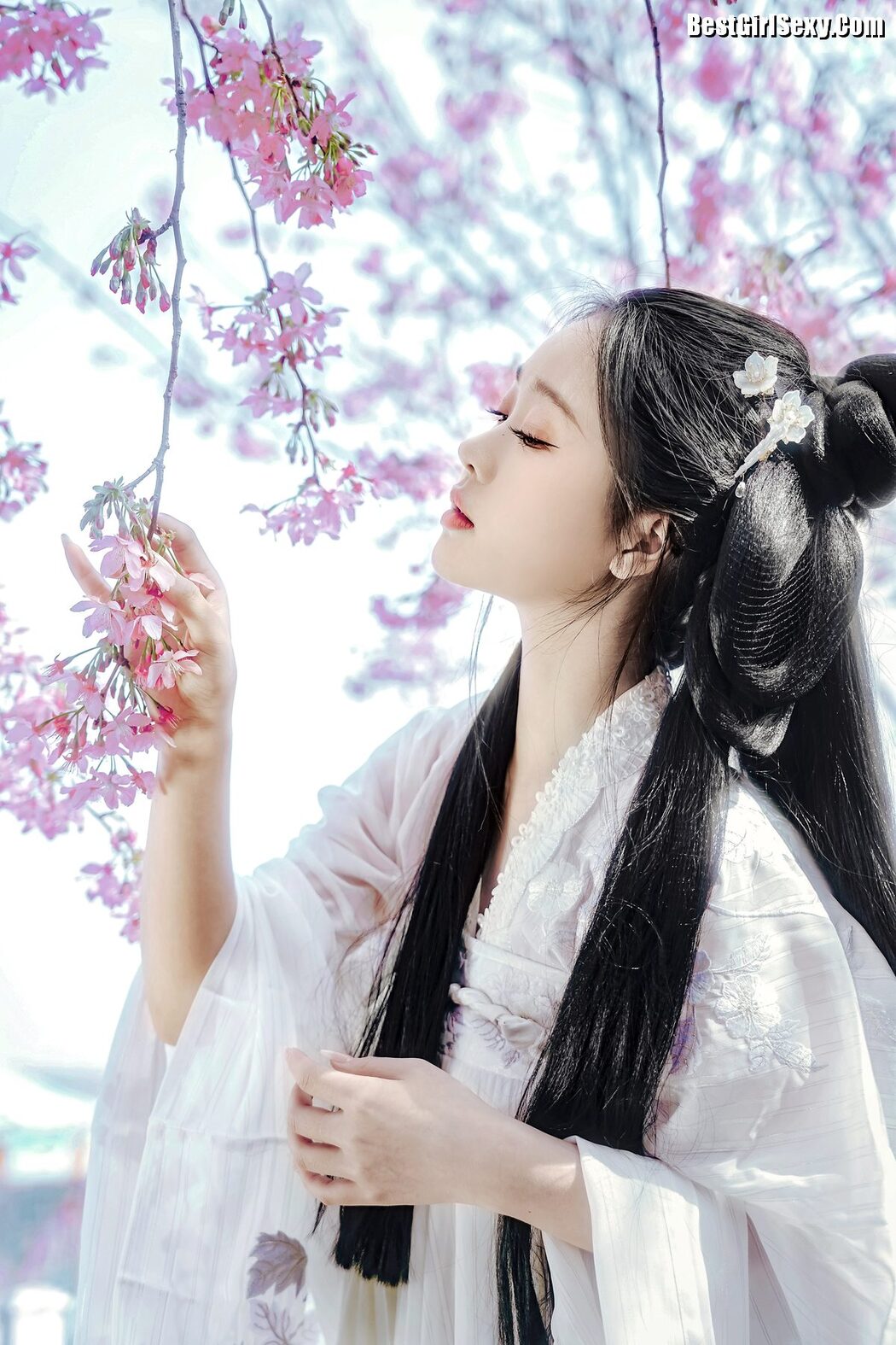 YiTuYu艺图语 Vol.4017 Miao Cui Jiao