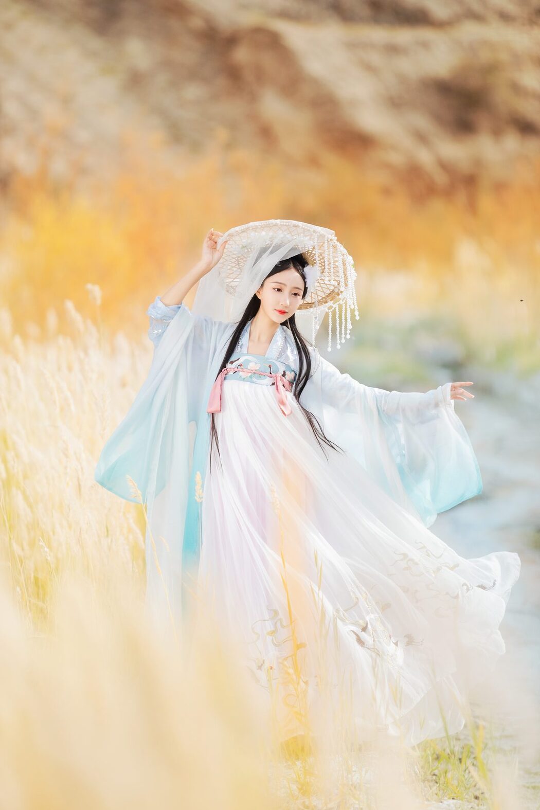 YiTuYu艺图语 Vol.4221 Qi Luo Sheng De Xiao Su Su