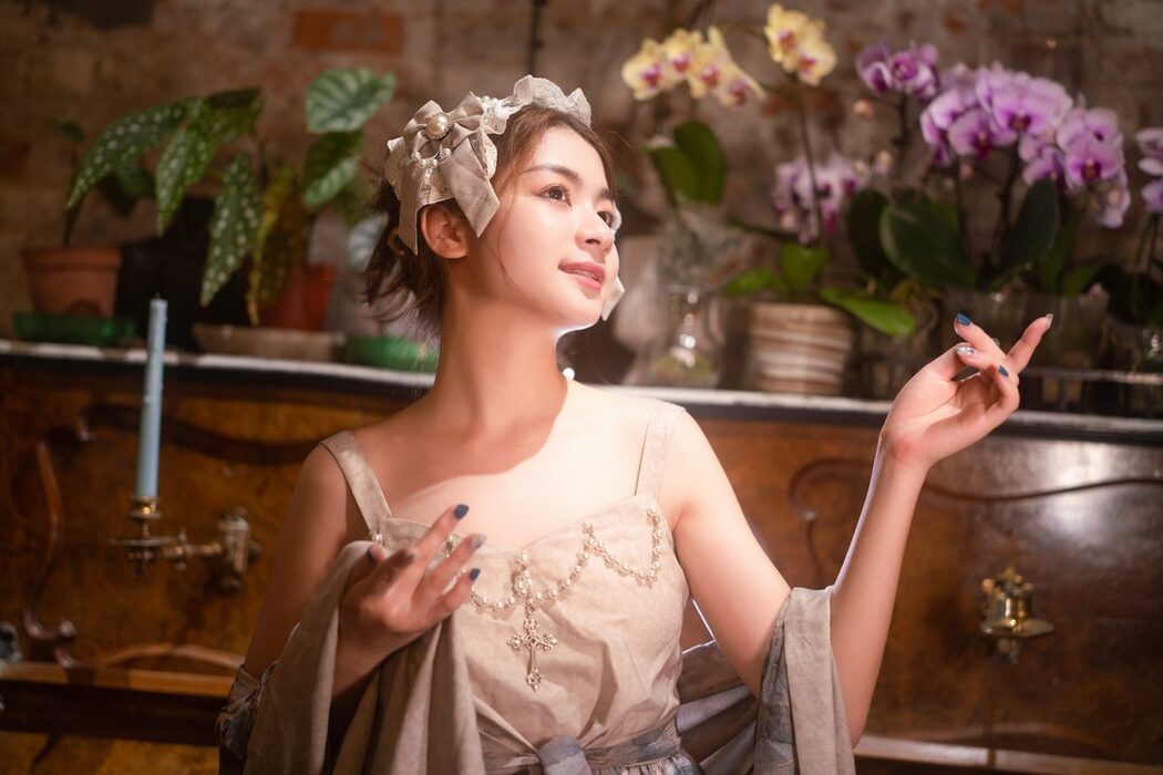 YiTuYu艺图语 Vol.4261 Ling Ji Chu De Mi Tuan