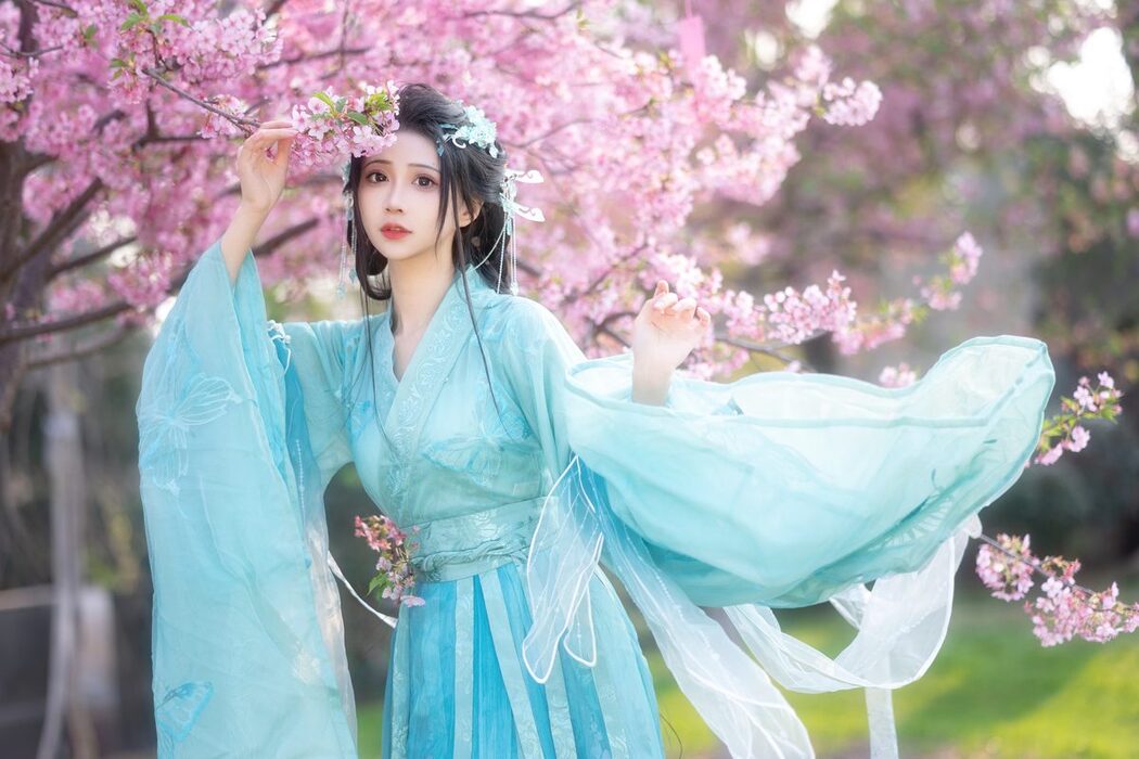 YiTuYu艺图语 Vol.4212 Qi Luo Sheng De Xiao Su Su