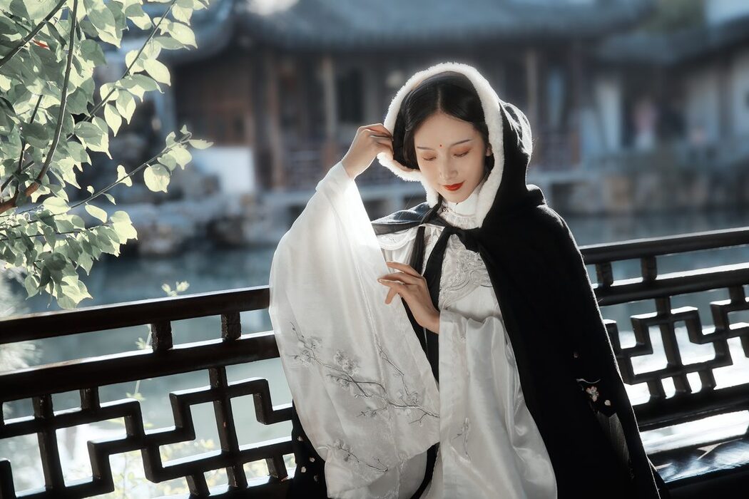 YiTuYu艺图语 Vol.4222 Xiao Pi Pa Zai Jiang Hu