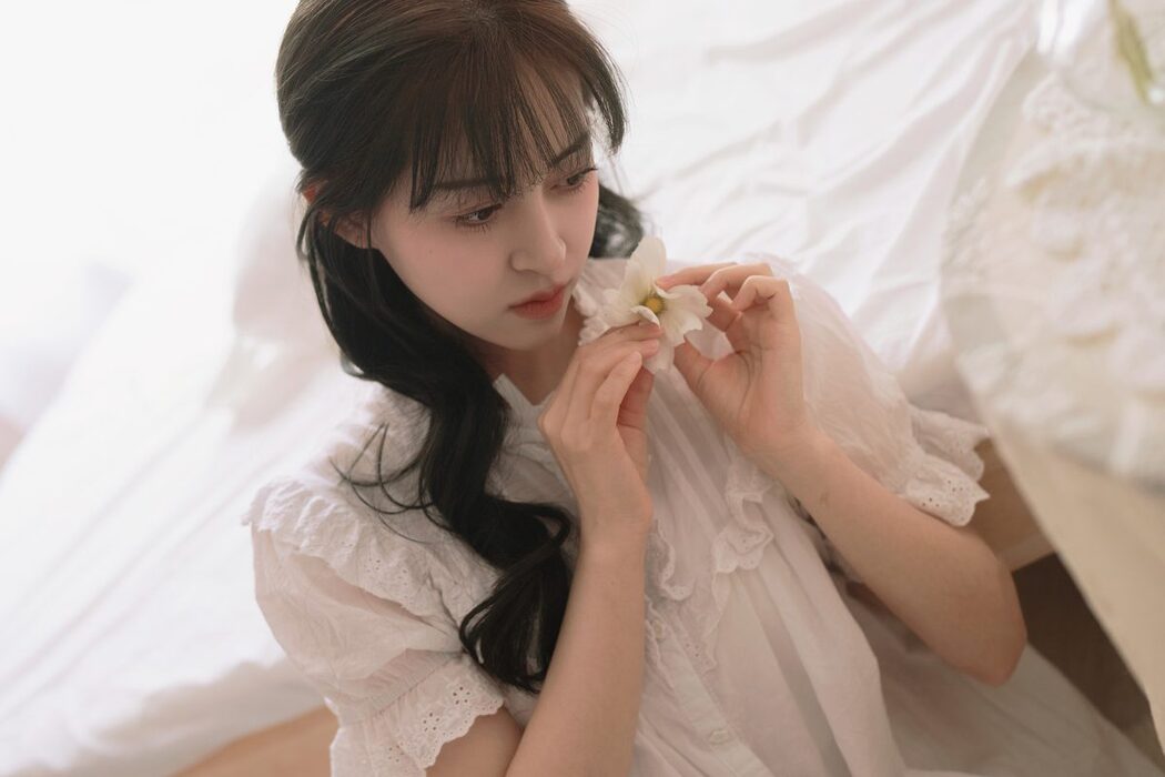 YiTuYu艺图语 Vol.4216 Yi Xuan