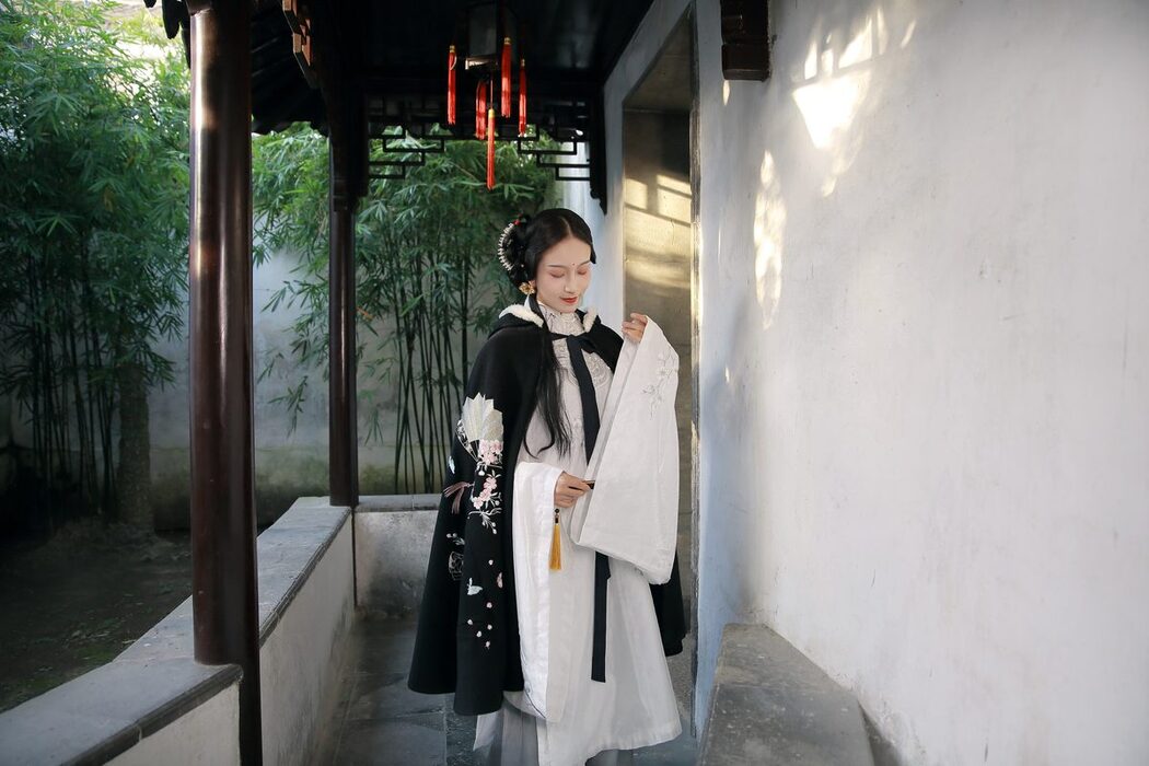 YiTuYu艺图语 Vol.4222 Xiao Pi Pa Zai Jiang Hu