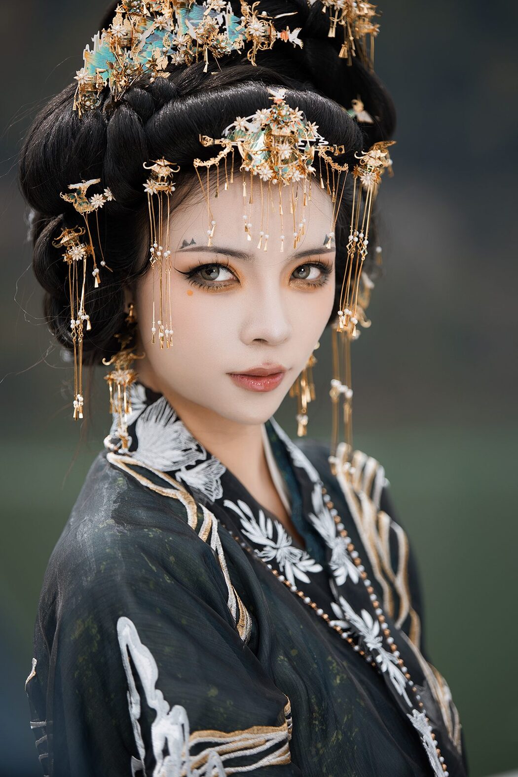 YiTuYu艺图语 Vol.4238 Zhao Rui Jie Ez Cover Photo