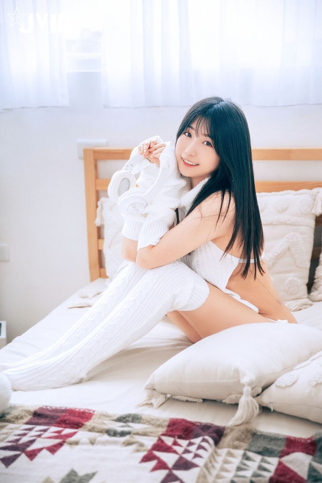 JVID Rou Bao Mini 肉包Mini – 沈迷色色の可愛女友-肉包 性欲高漲 發情自慰色誘男友 近距離特寫美鮑 Part2