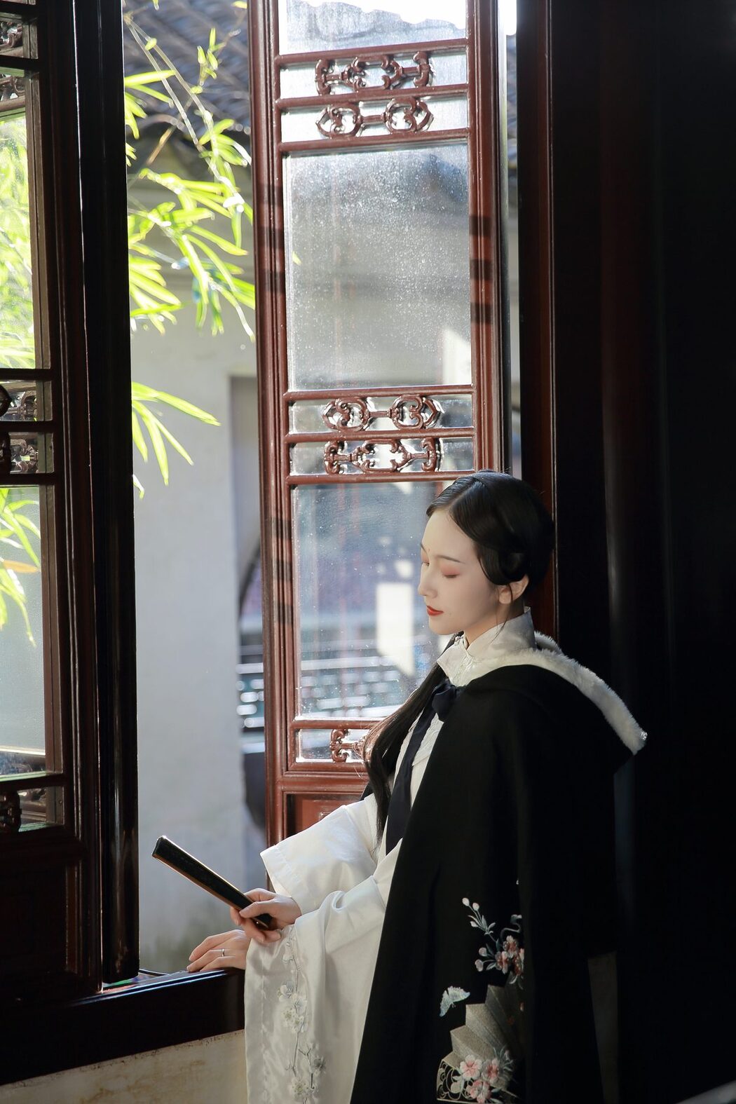 YiTuYu艺图语 Vol.4222 Xiao Pi Pa Zai Jiang Hu