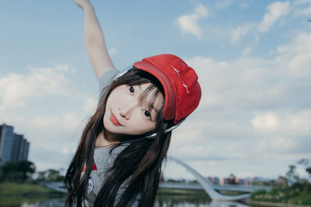 YiTuYu艺图语 Vol.4217 Qi Qi