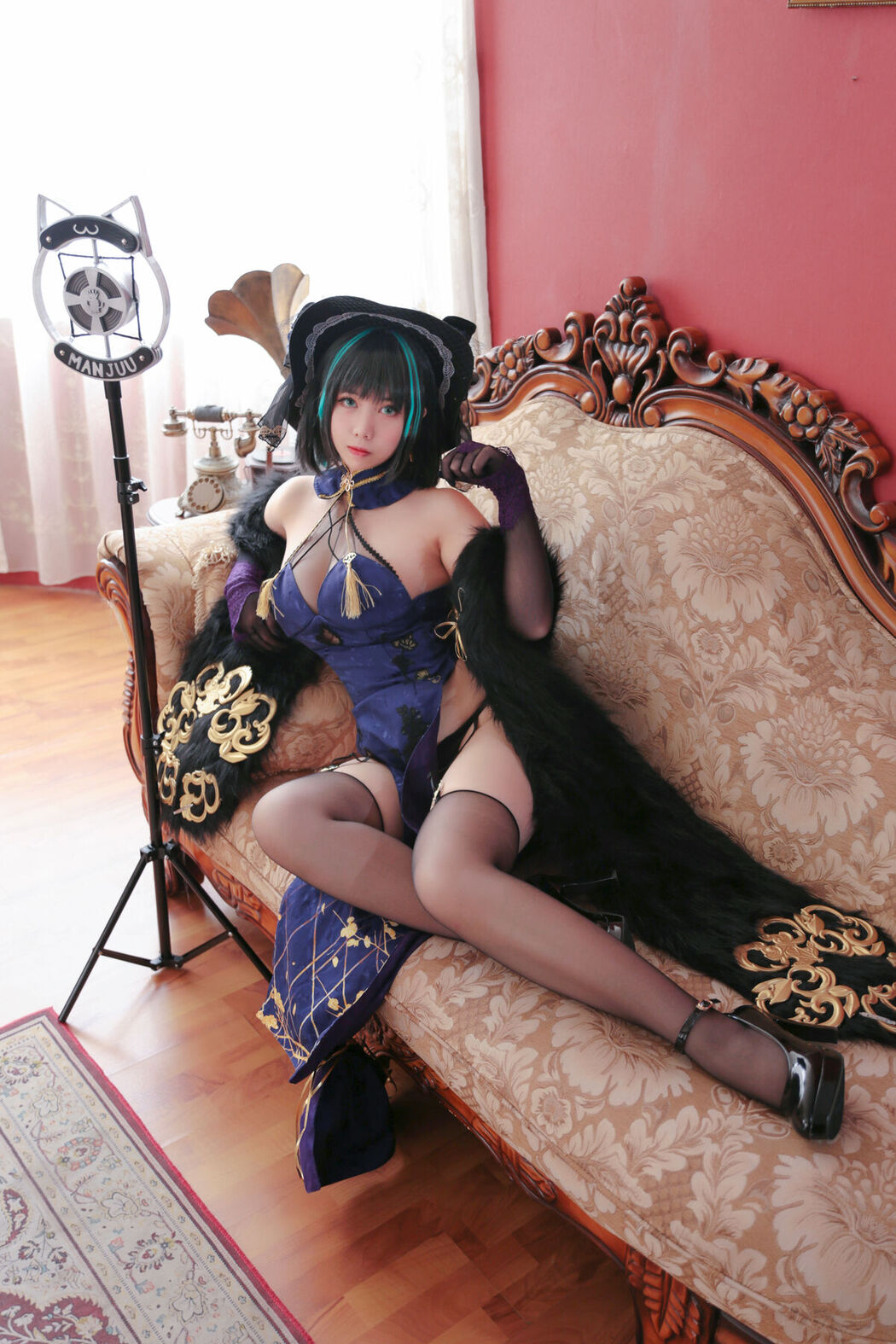 Coser@魅瞳Meroko – 魅瞳柴郡旗袍