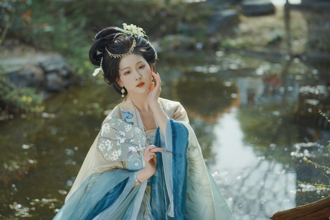 YiTuYu艺图语 Vol.4219 Qi Qi