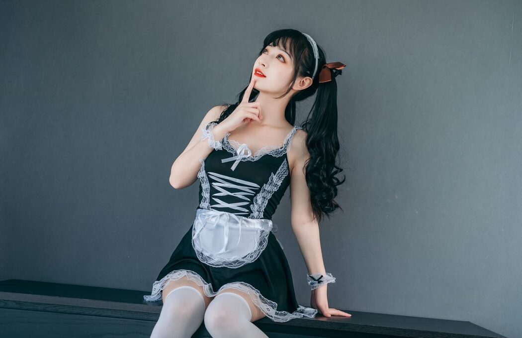 YiTuYu艺图语 Vol.4186 Tao Mo Gong Zi X