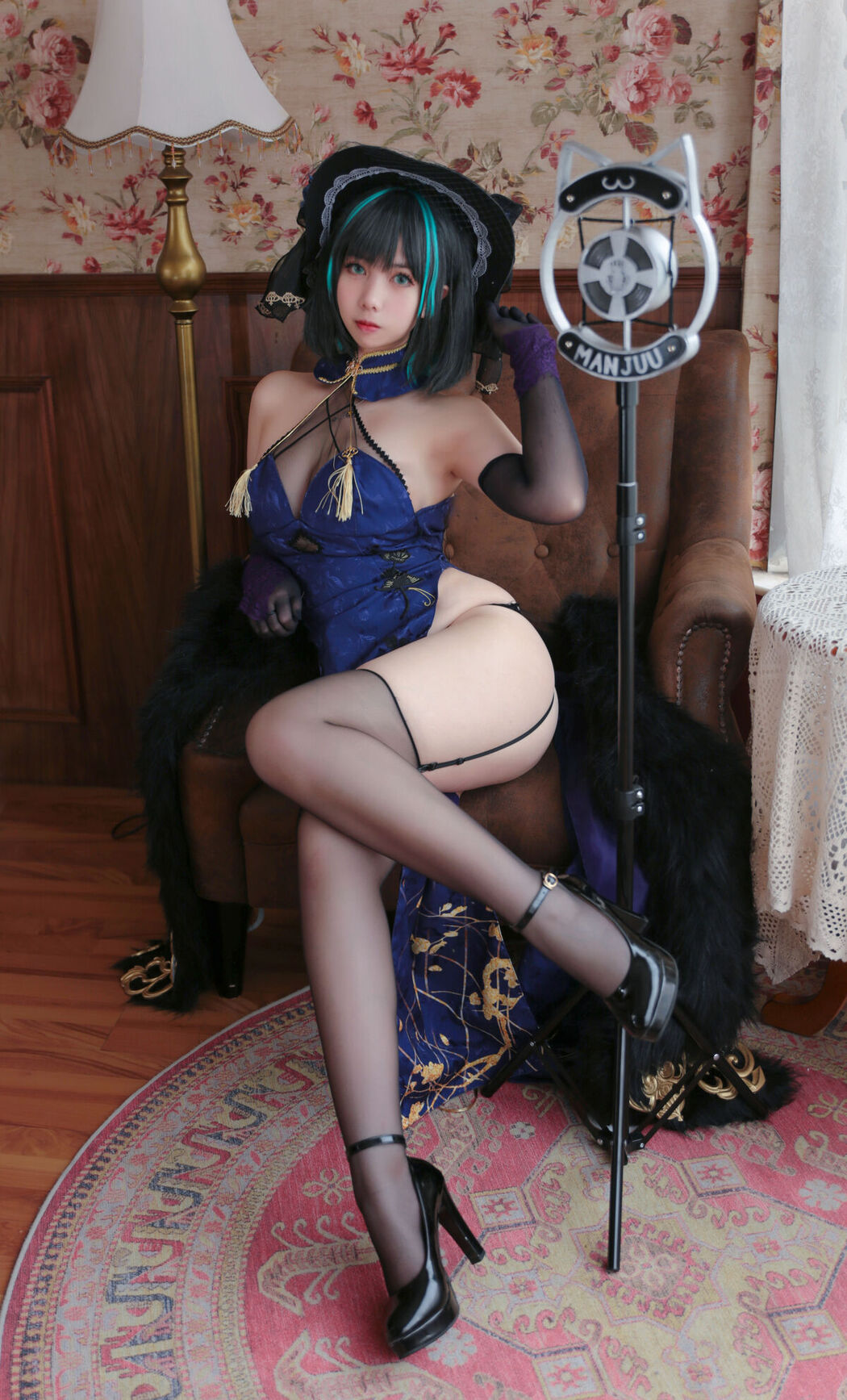 Coser@魅瞳Meroko – 魅瞳柴郡旗袍