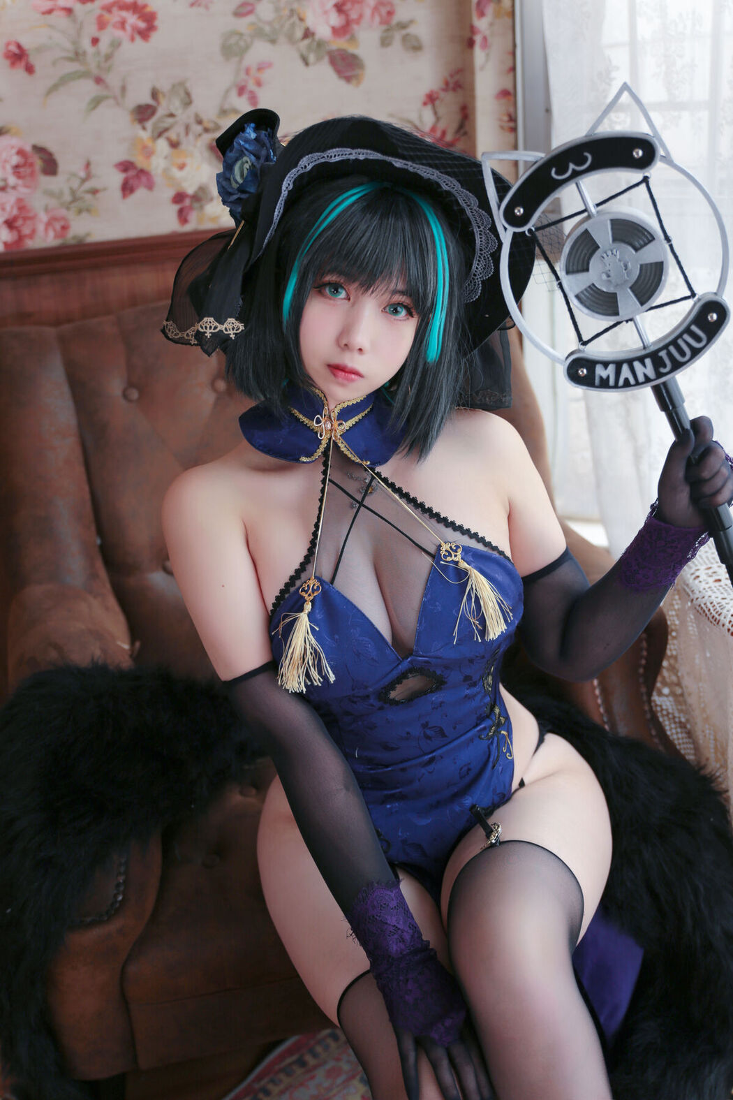 Coser@魅瞳Meroko – 魅瞳柴郡旗袍