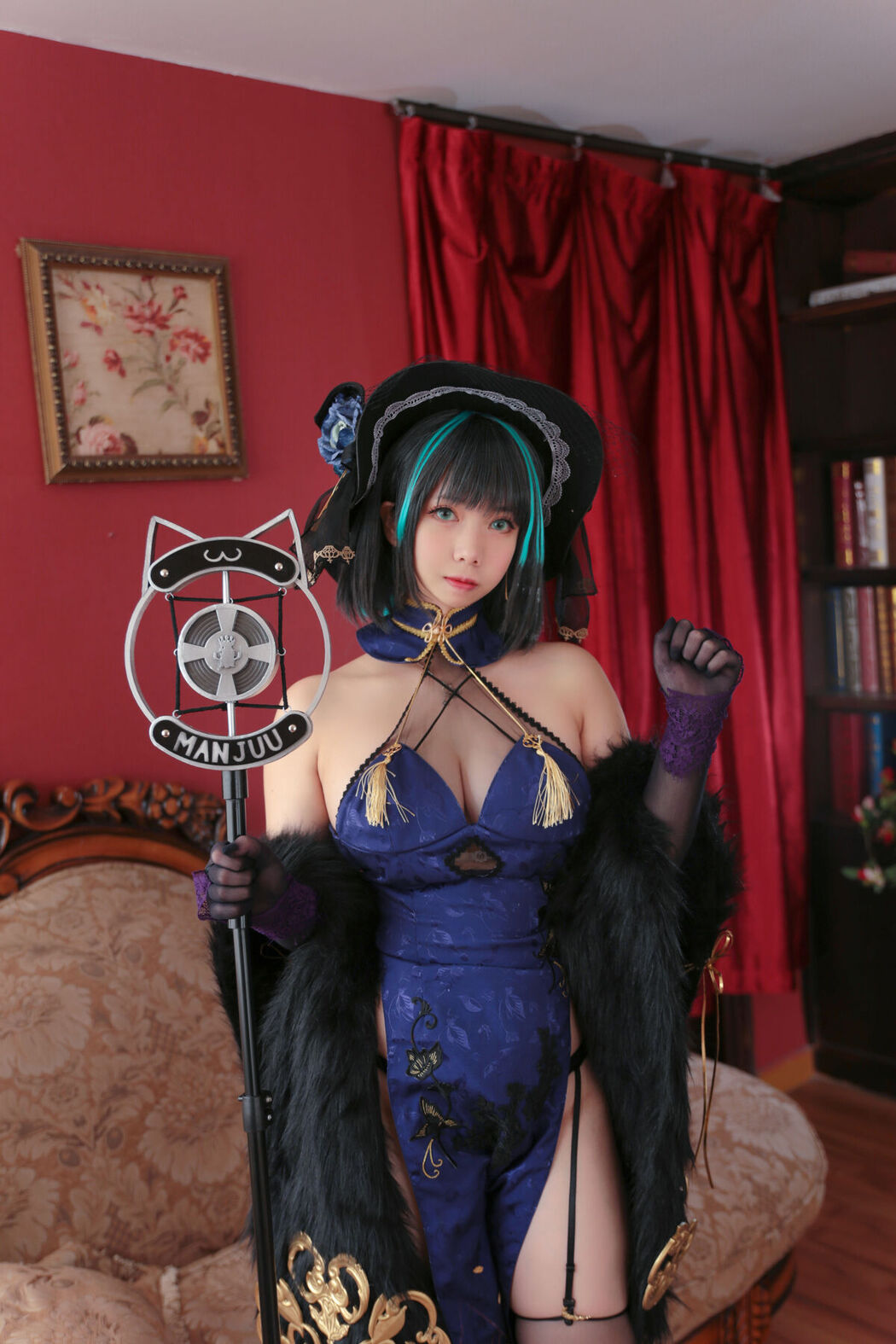 Coser@魅瞳Meroko – 魅瞳柴郡旗袍