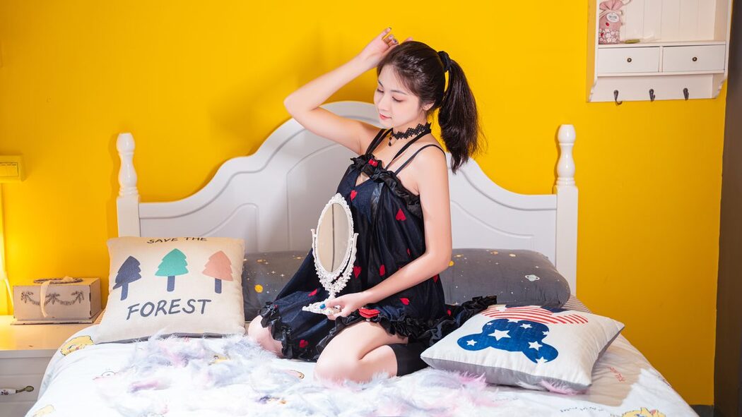 YiTuYu艺图语 Vol.4257 Ling Ji Chu De Mi Tuan