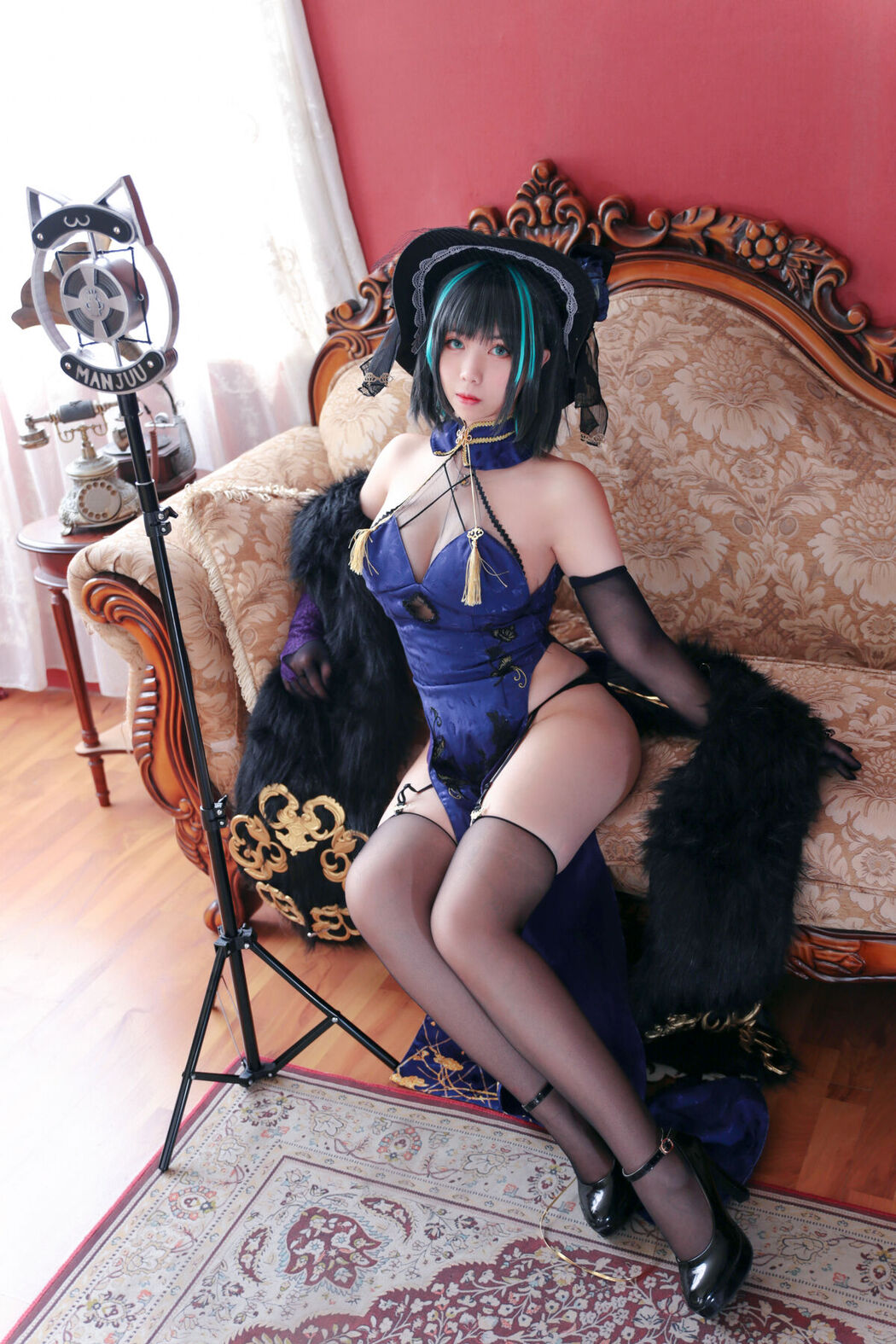 Coser@魅瞳Meroko – 魅瞳柴郡旗袍
