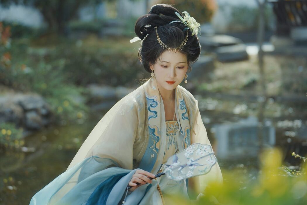 YiTuYu艺图语 Vol.4219 Qi Qi