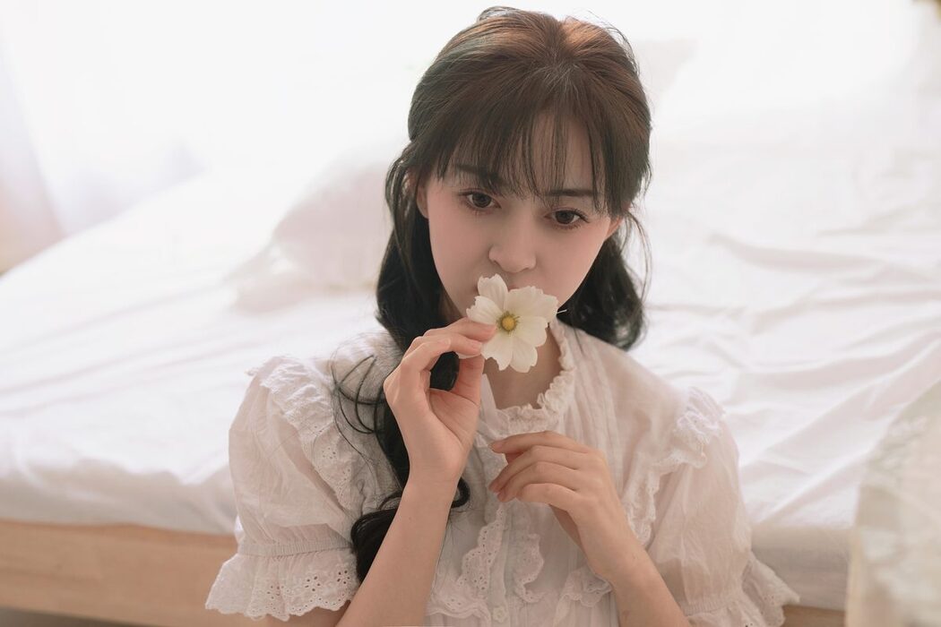YiTuYu艺图语 Vol.4216 Yi Xuan