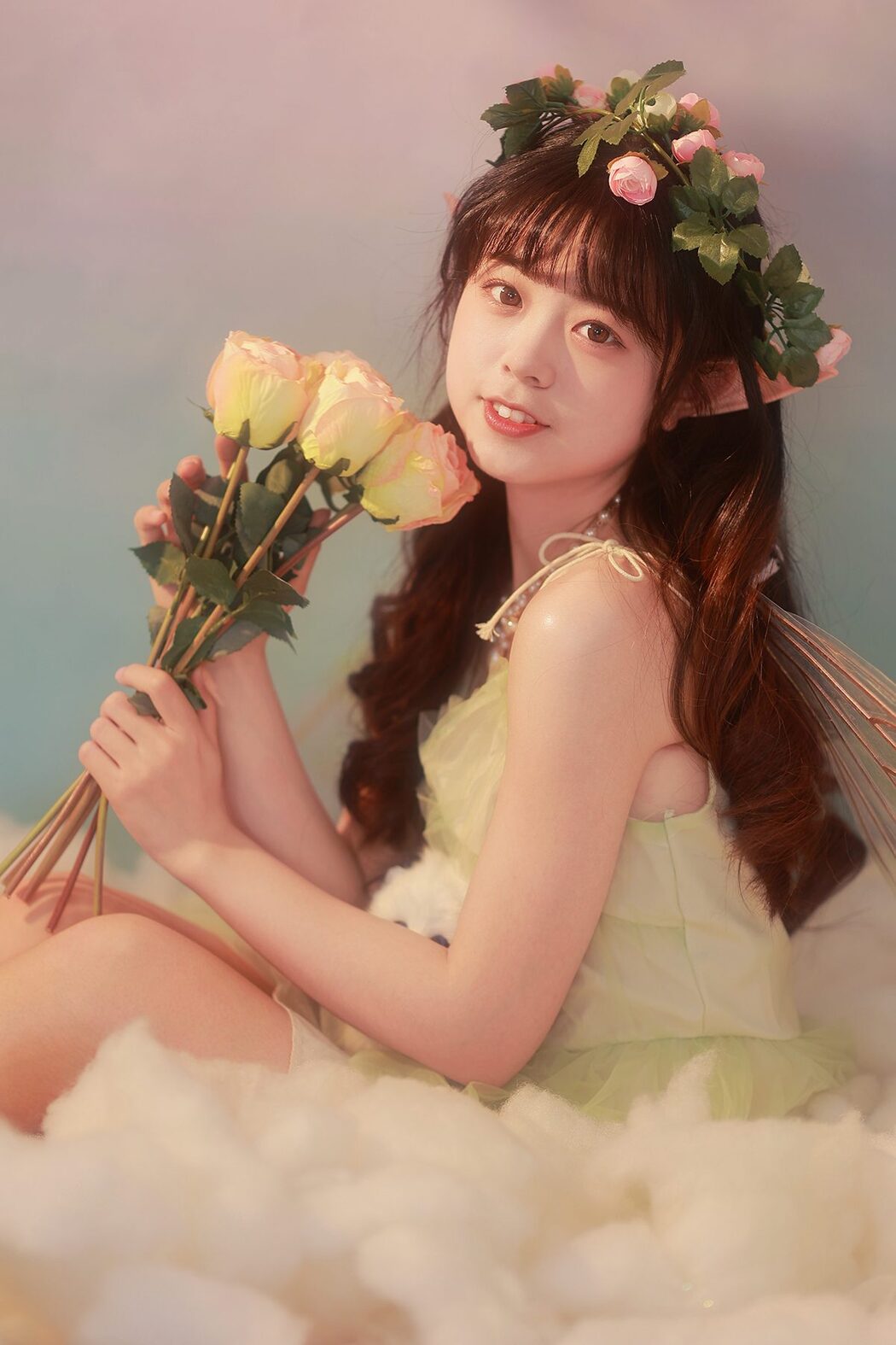 YiTuYu艺图语 Vol.4250 Yi Zhi Nuan Nuan Cover Photo