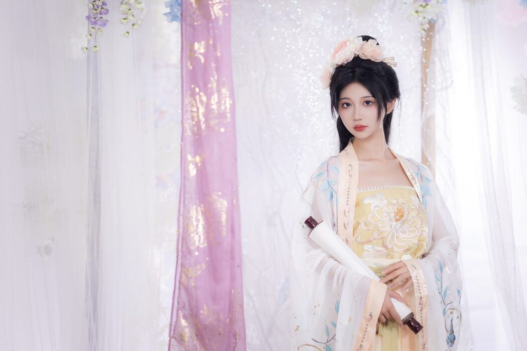 YiTuYu艺图语 Vol.4203 Qi Luo Sheng De Xiao Su Su