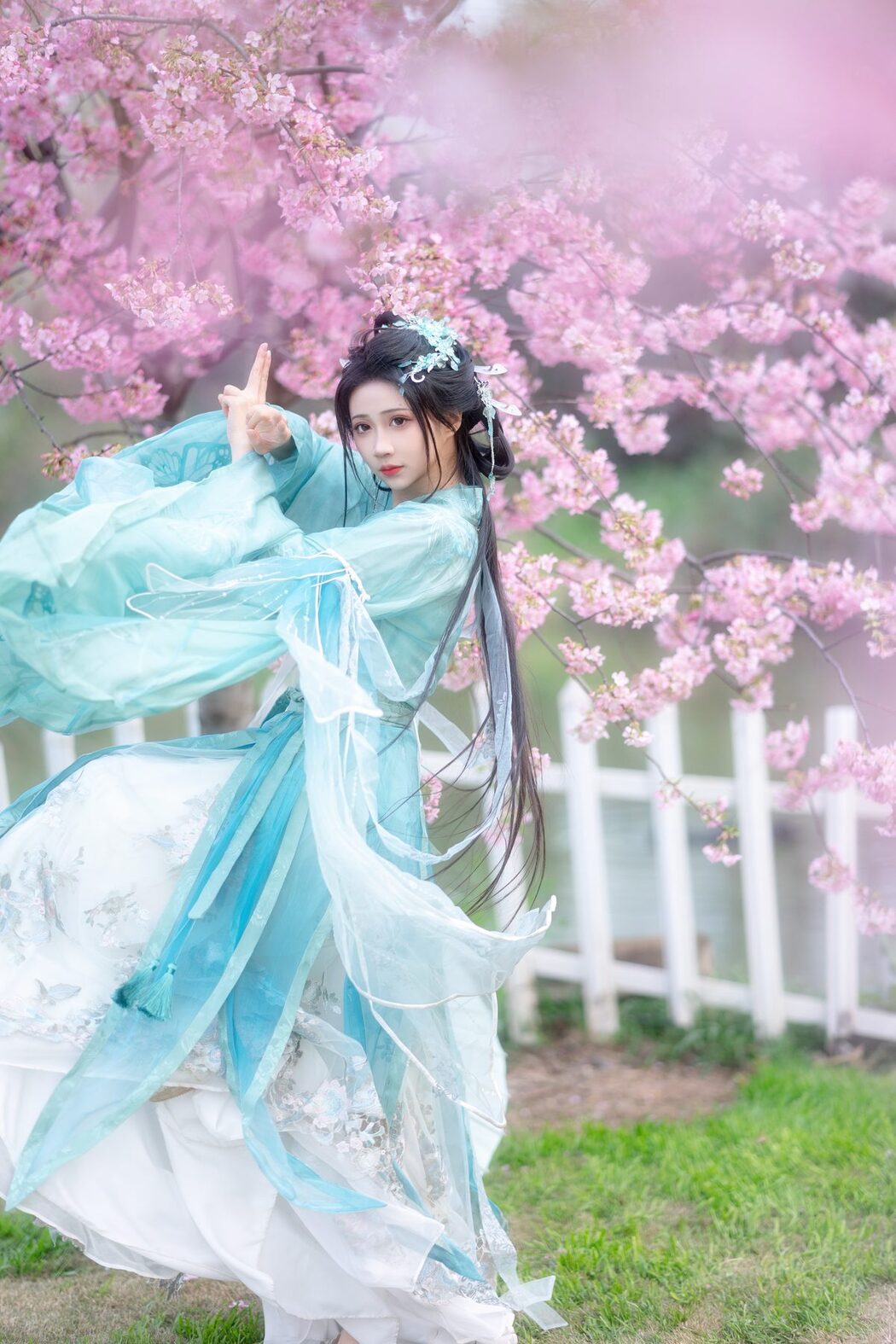 YiTuYu艺图语 Vol.4212 Qi Luo Sheng De Xiao Su Su
