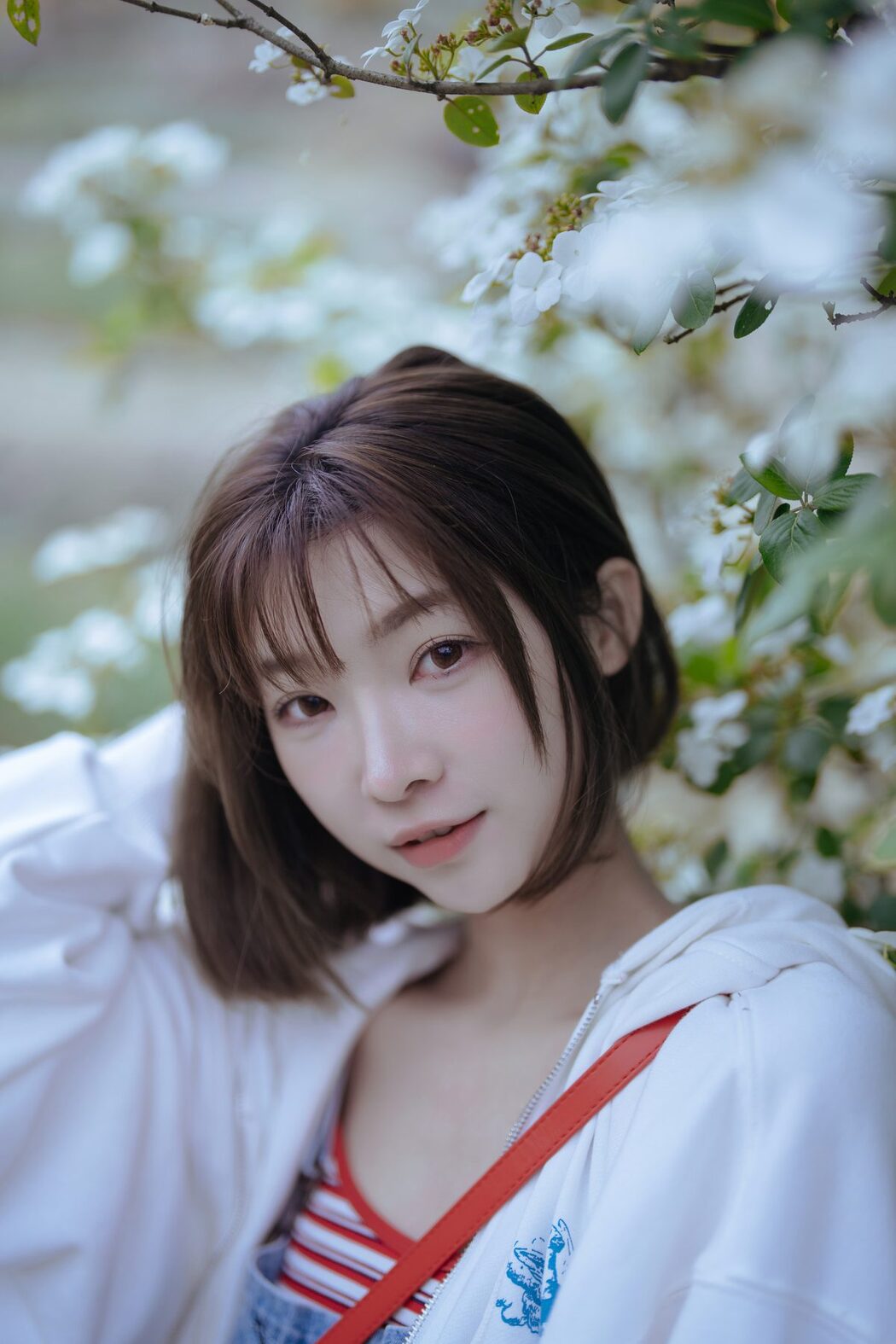 YiTuYu艺图语 Vol.4243 Qi Qi
