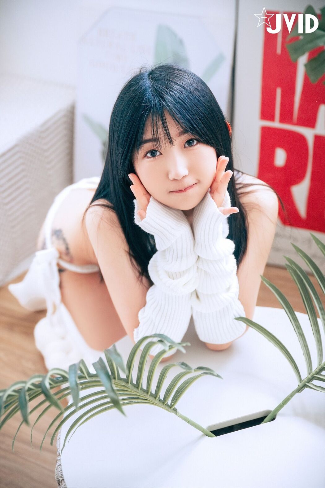 JVID Rou Bao Mini 肉包Mini – 沈迷色色の可愛女友-肉包 性欲高漲 發情自慰色誘男友 近距離特寫美鮑 Part2
