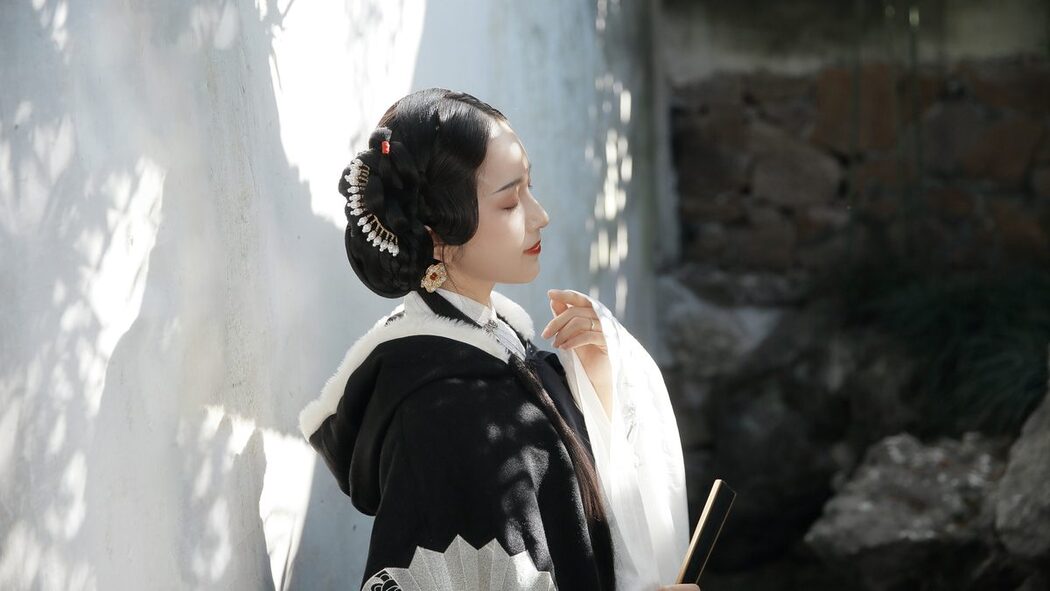 YiTuYu艺图语 Vol.4222 Xiao Pi Pa Zai Jiang Hu