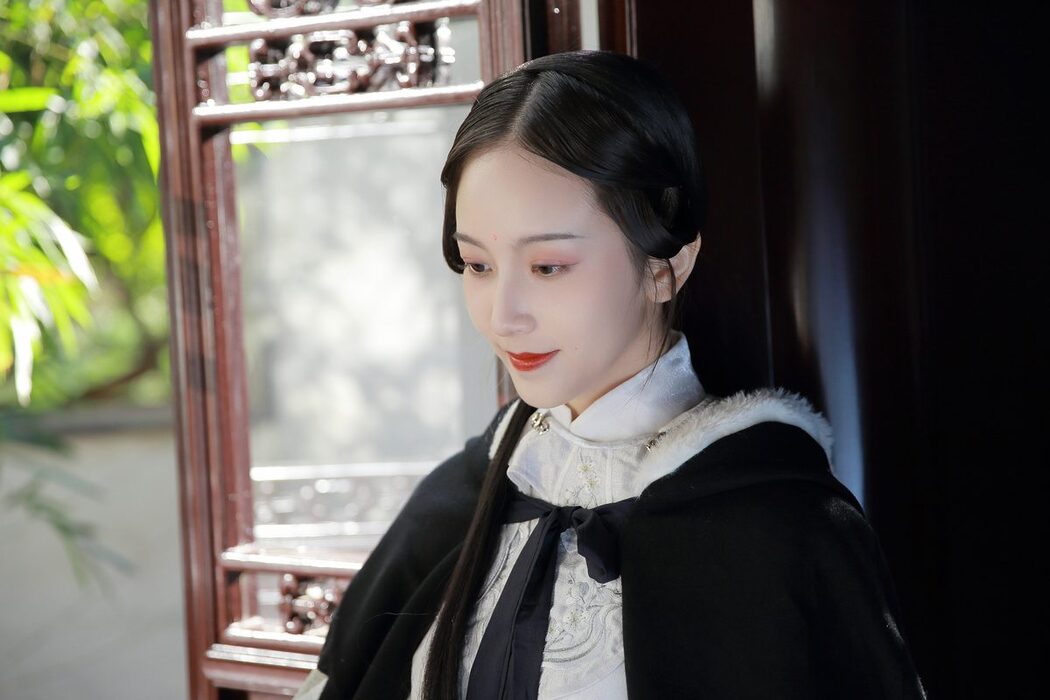 YiTuYu艺图语 Vol.4222 Xiao Pi Pa Zai Jiang Hu