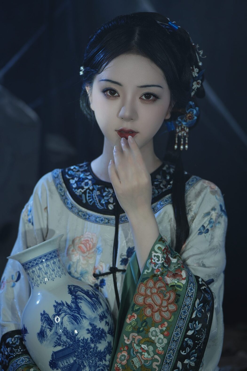 YiTuYu艺图语 Vol.4318 Qian Xue Ya Cover Photo